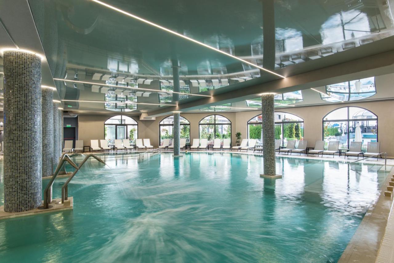 Casa Di Fiore Spa And Medical Hotel, Mineral Pools & Private Beach คราเนโว ภายนอก รูปภาพ The spa at the Hotel